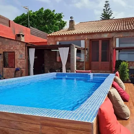 Vivelorural Alba, Private Pool Holiday home *