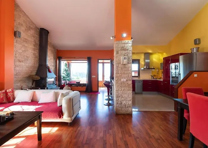 Vivelorural Alba, Private Pool 펜션 *